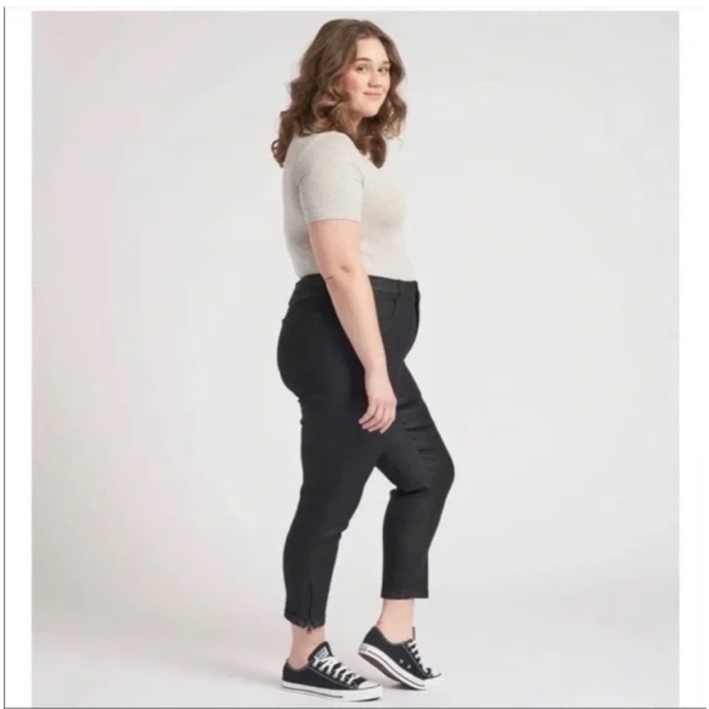 Universal Standard Black Jeans with Sheen size 18